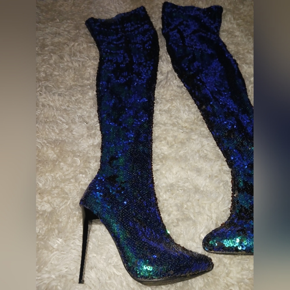 Vigo Fiore Knee Boots